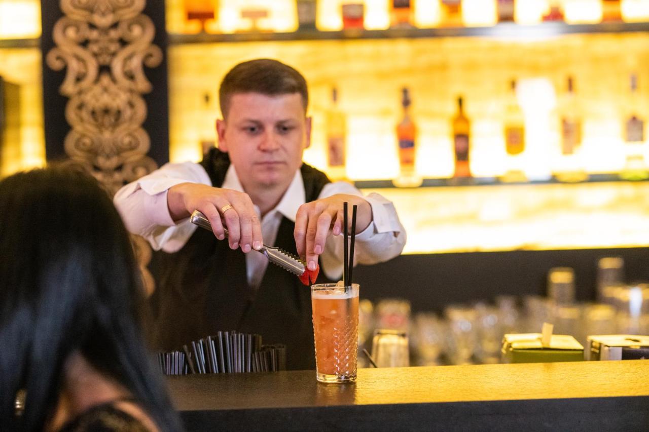 Imperial Casino Strazny Hotel מראה חיצוני תמונה